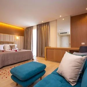 **** Hotel Merar Albania